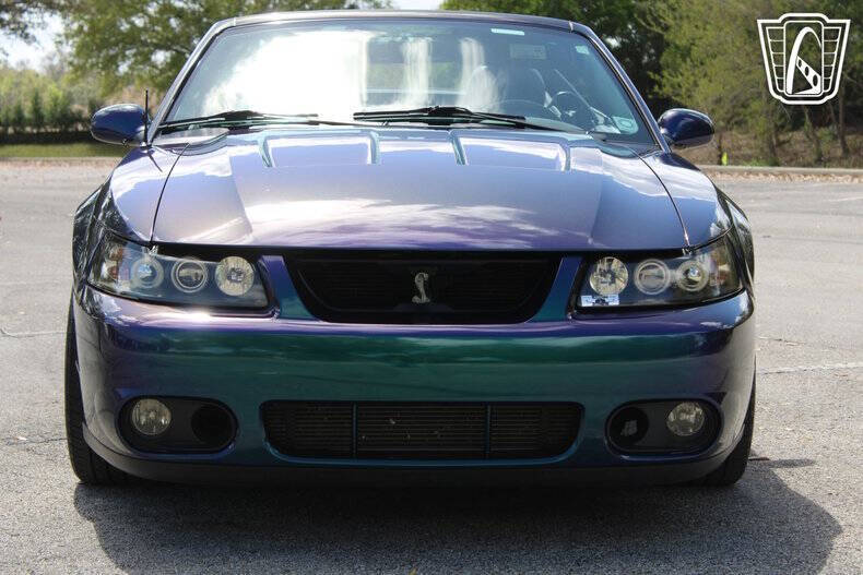 2004 Ford Mustang SVT Cobra
