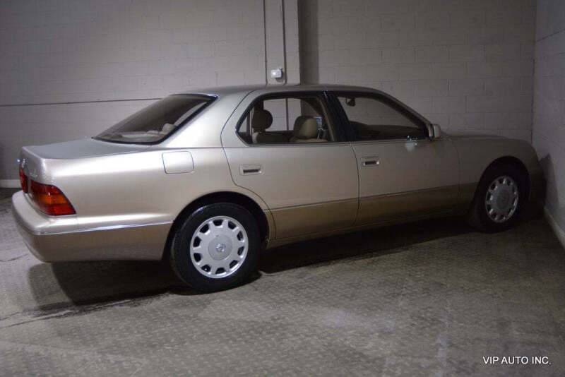 1995 Lexus LS 400