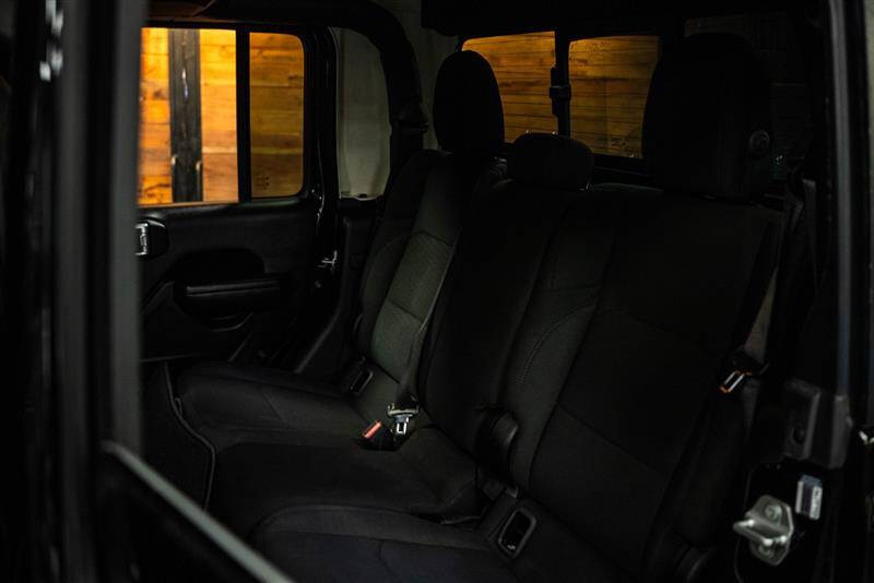 2021 Jeep Gladiator Willys