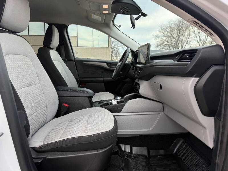 2023 Ford Escape Hybrid Active