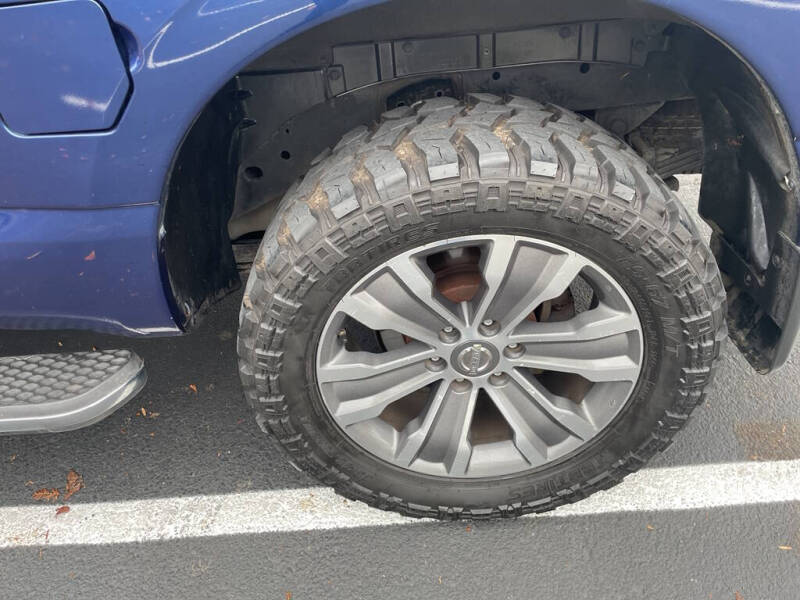 2017 Nissan Titan SL