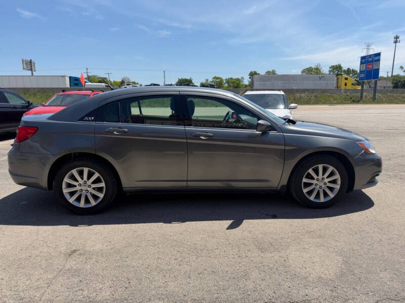 2013 Chrysler 200 Touring