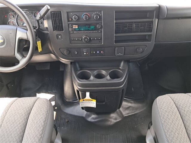 2025 Chevrolet Express 2500