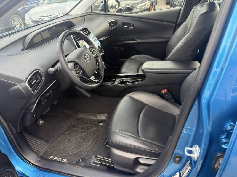 2020 Toyota Prius XLE AWD-e