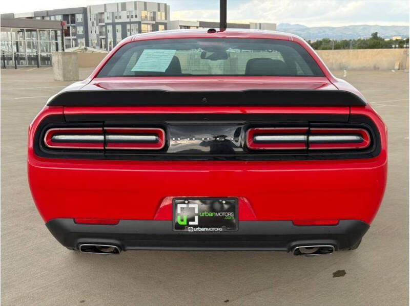 2016 Dodge Challenger SXT