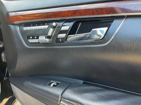 2012 Mercedes-Benz S-Class S 550 4MATIC