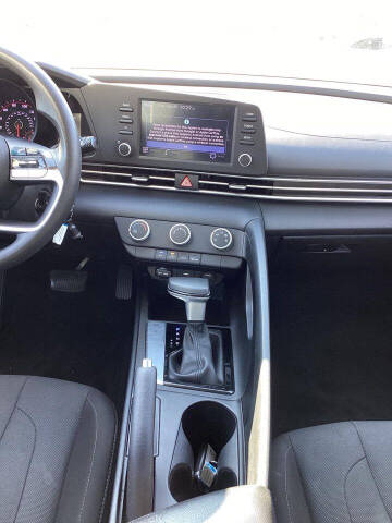 2022 Hyundai Elantra