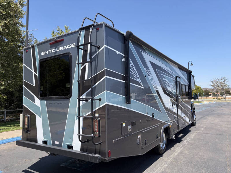 2023 Coachmen RV Entourage