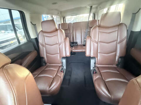 2017 Cadillac Escalade ESV Luxury