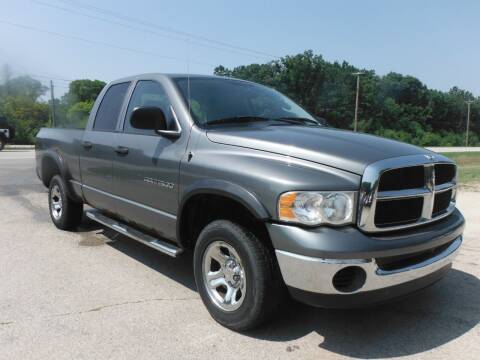 2005 Dodge Ram 1500 for sale at Arrow Motors Inc in Rochester MN