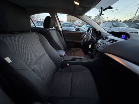 2012 Mazda MAZDA3 i Touring