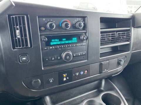 2022 Chevrolet Express 2500