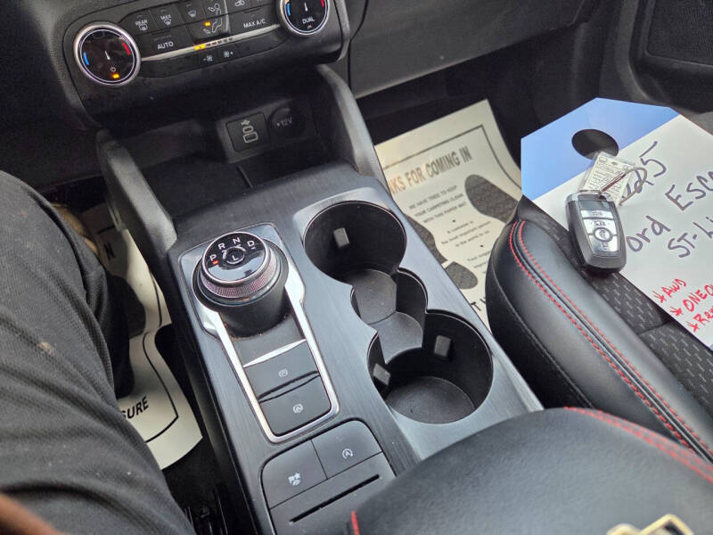 2025 Ford Escape ST-Line