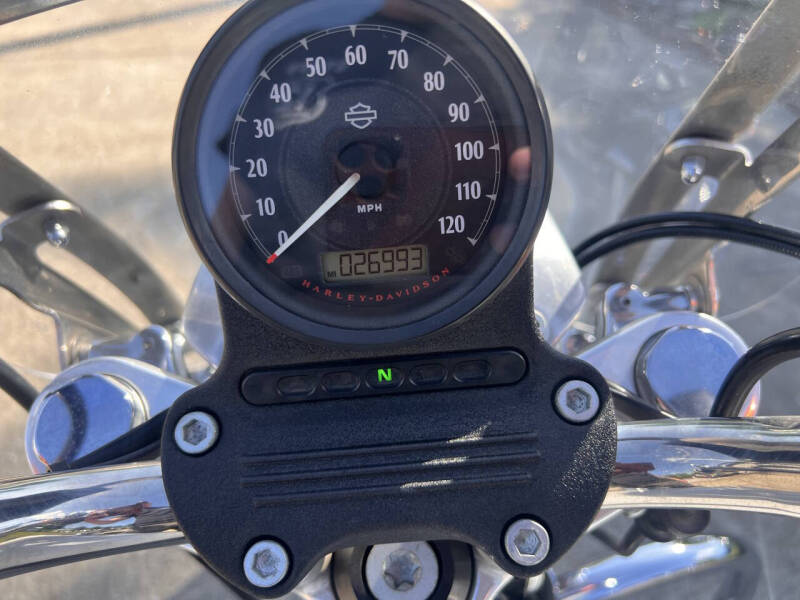 2016 Harley-Davidson XL883L
