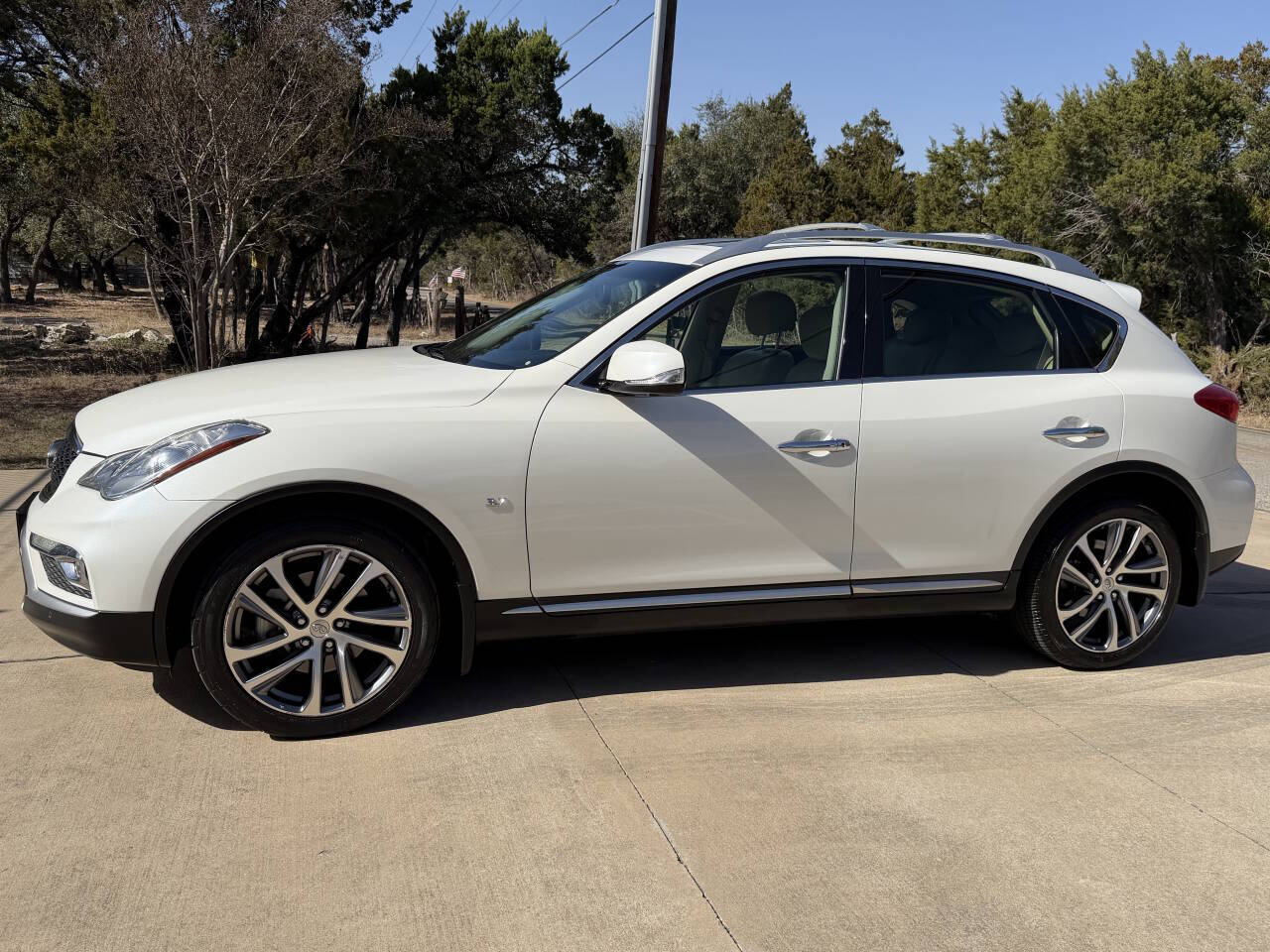 Used Car 2017 Infiniti Qx50  Base Awd 4dr Crossover For Sale Under $15,000 In Austin, Texas
