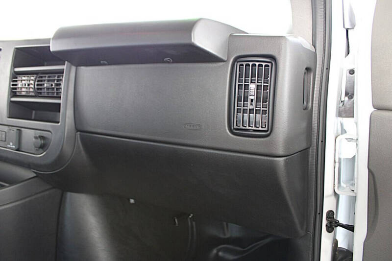 2024 Chevrolet Express 2500