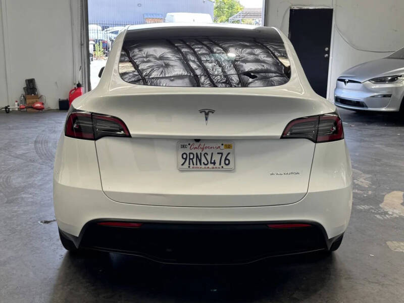 2025 Tesla Model Y Long Range