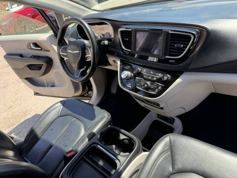 2019 Chrysler Pacifica Touring L