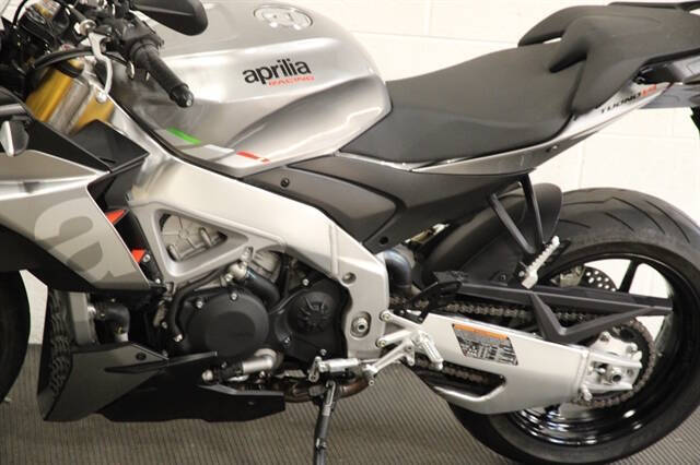 2021 Aprilia Tuono V4 1