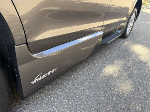 2013 Toyota Sienna XLE Mobility 7-Passenger