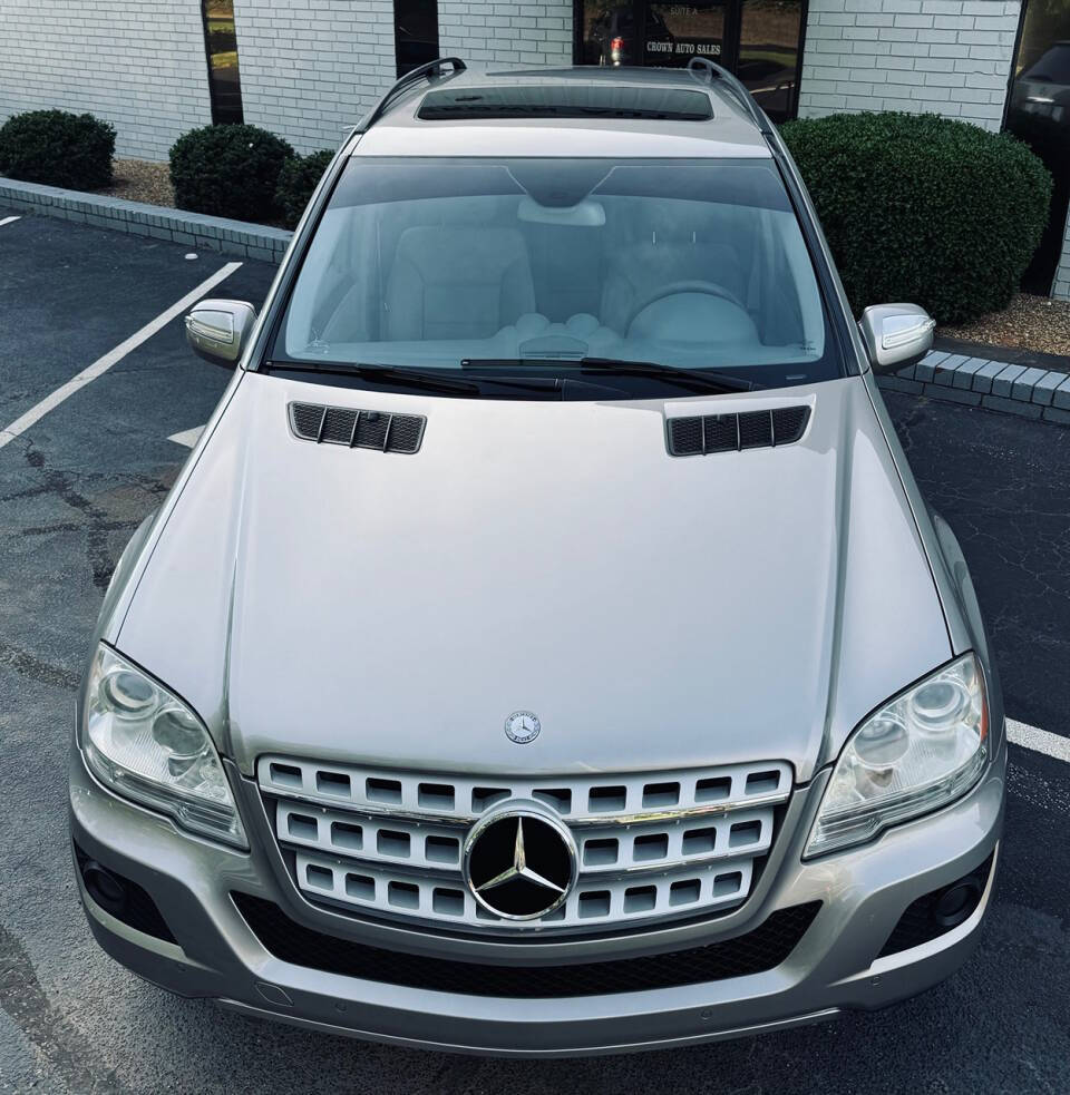 2009 Mercedes-Benz M-Class for sale at Crown Auto Sales in Marietta, GA