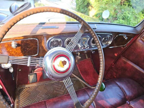 1937 Packard 1508