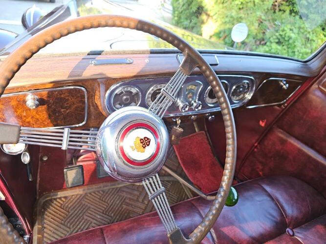 1937 Packard 1508