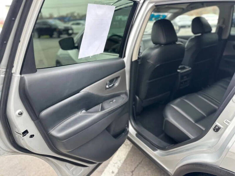 2023 Nissan Murano SV