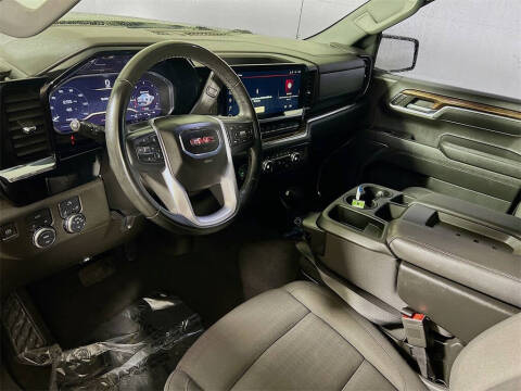 2024 GMC Sierra 1500 Elevation Standard