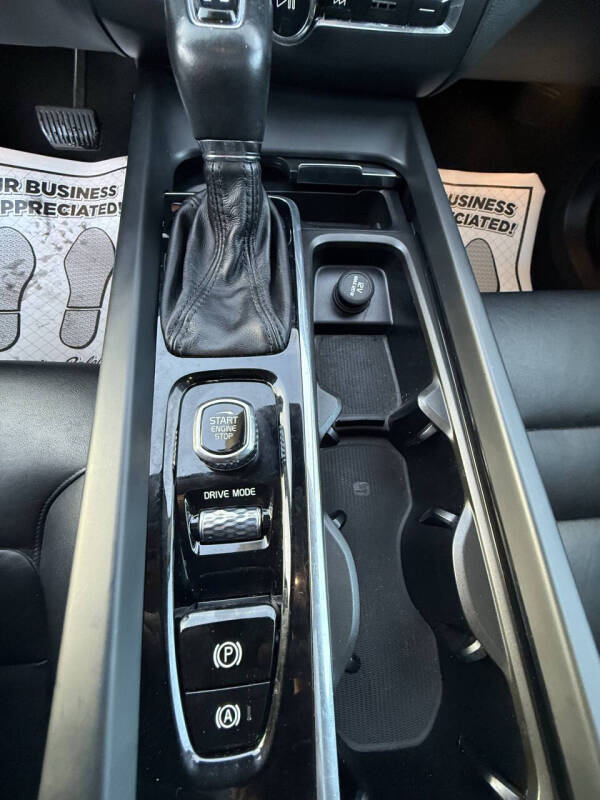 2019 Volvo XC60 T5 Momentum