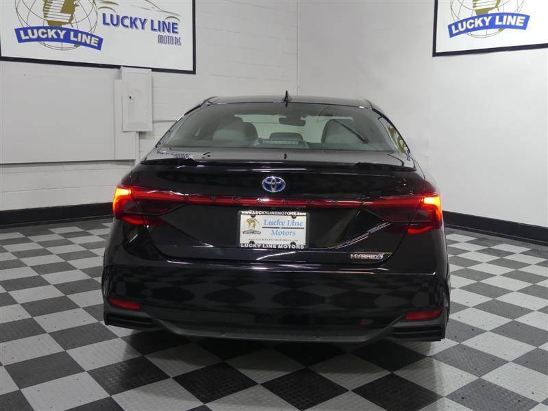 2019 Toyota Avalon Hybrid