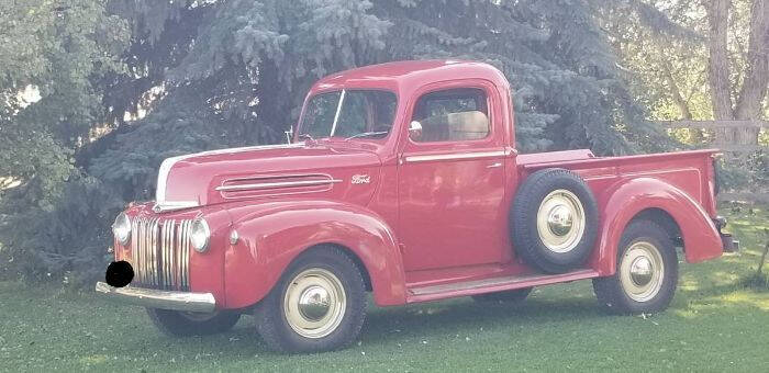 1947 Ford F-100