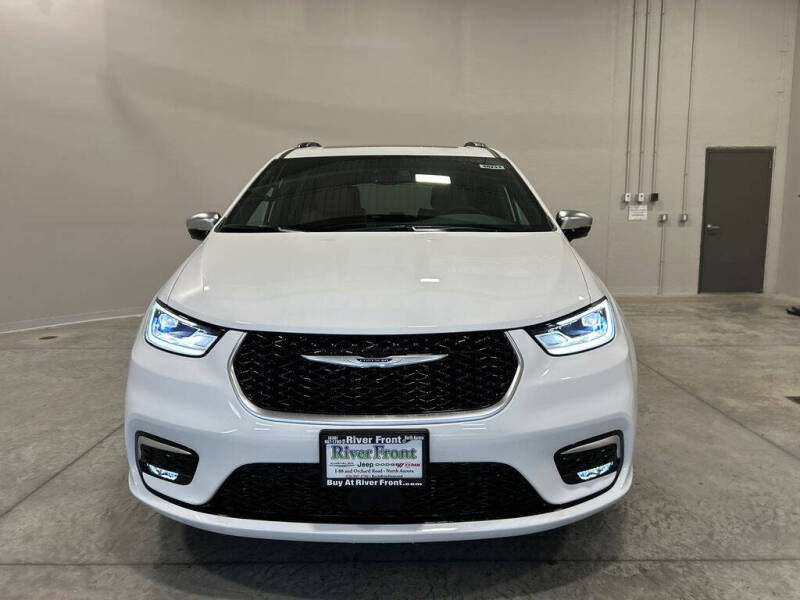 2026 Chrysler Pacifica Pinnacle