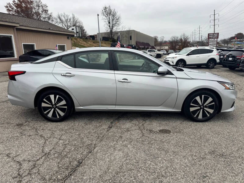 2022 Nissan Altima 2.5 SV