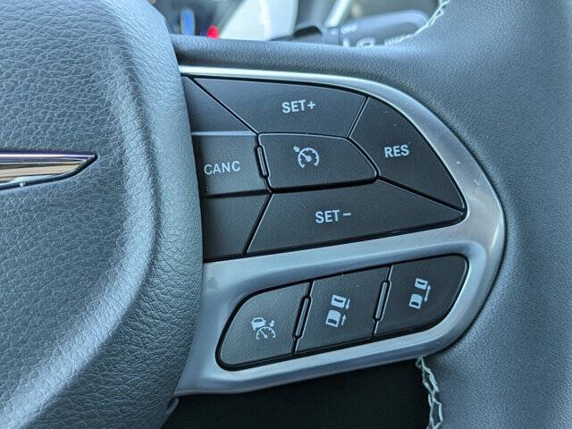 2026 Chrysler Voyager LX