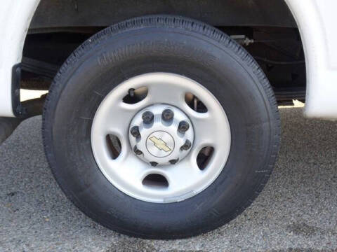 2023 Chevrolet Express 2500