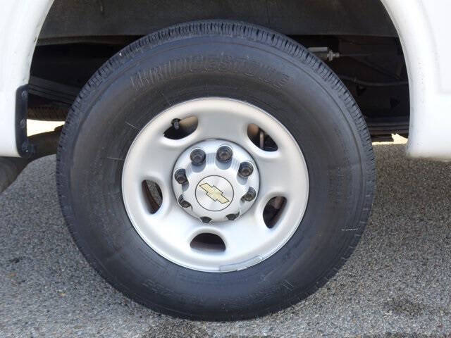 2023 Chevrolet Express 2500