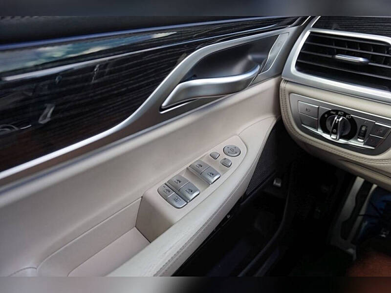 2019 BMW 7 Series 750i