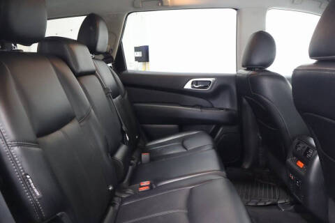 2020 Nissan Pathfinder SL