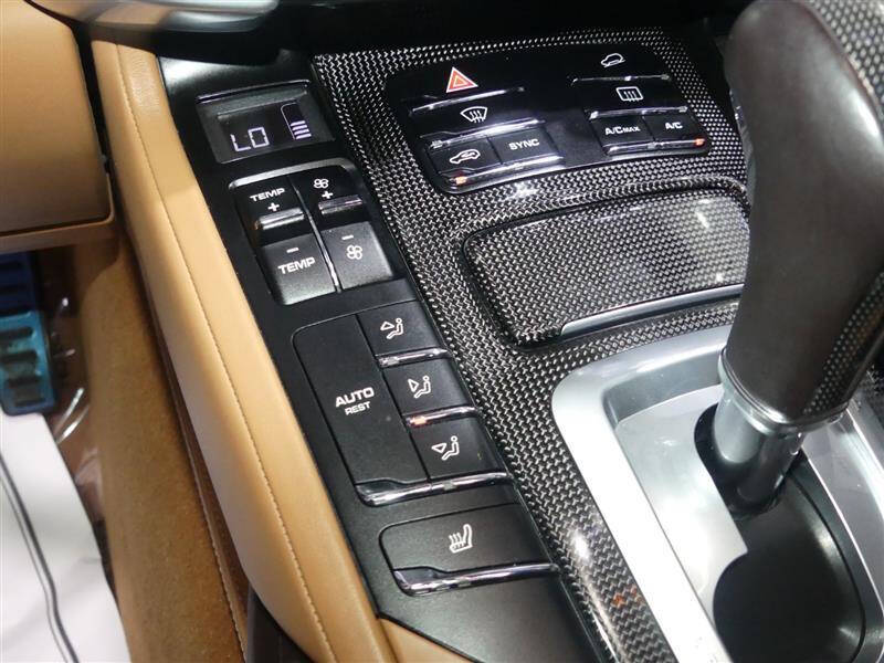 2016 Porsche Cayenne GTS