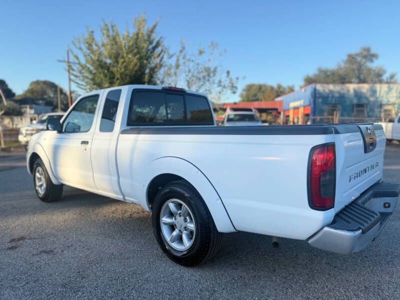 2002 Nissan Frontier XE