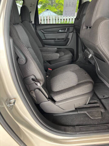 2017 Chevrolet Traverse LT