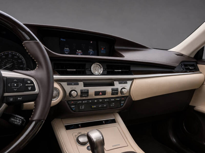 2016 Lexus ES 350