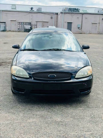 2006 Ford Taurus SE