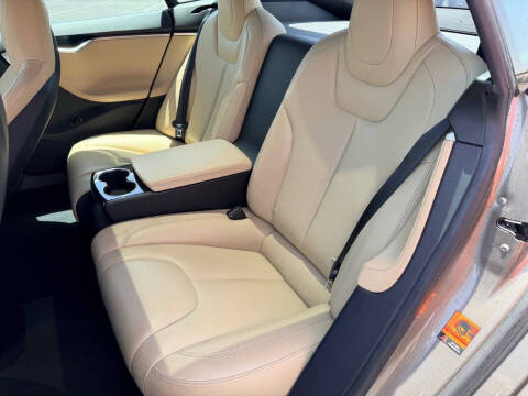 2015 Tesla Model S 85