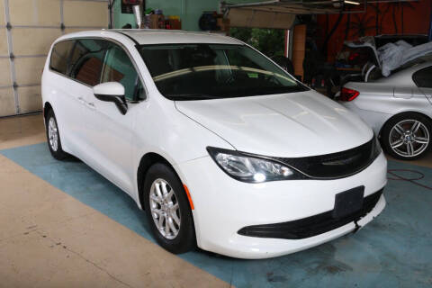 2017 Chrysler Pacifica LX