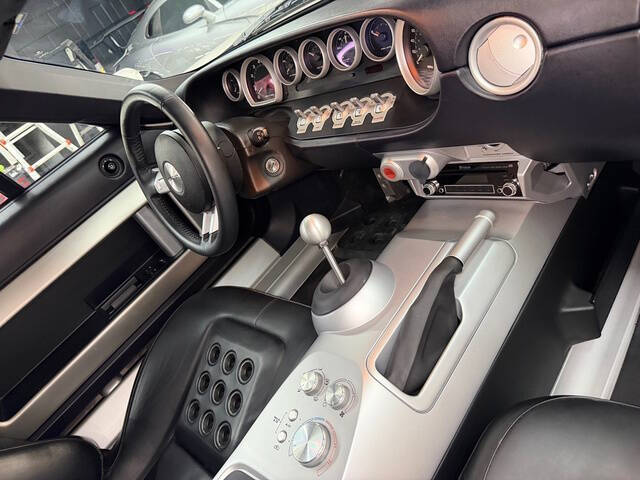 2005 Ford GT