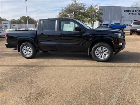 2024 Nissan Frontier for sale at BLACKBURN MOTOR CO in Vicksburg MS