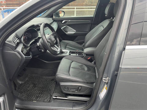 2020 Audi Q3 quattro Premium 45 TFSI