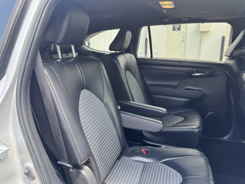 2024 Toyota Highlander XSE